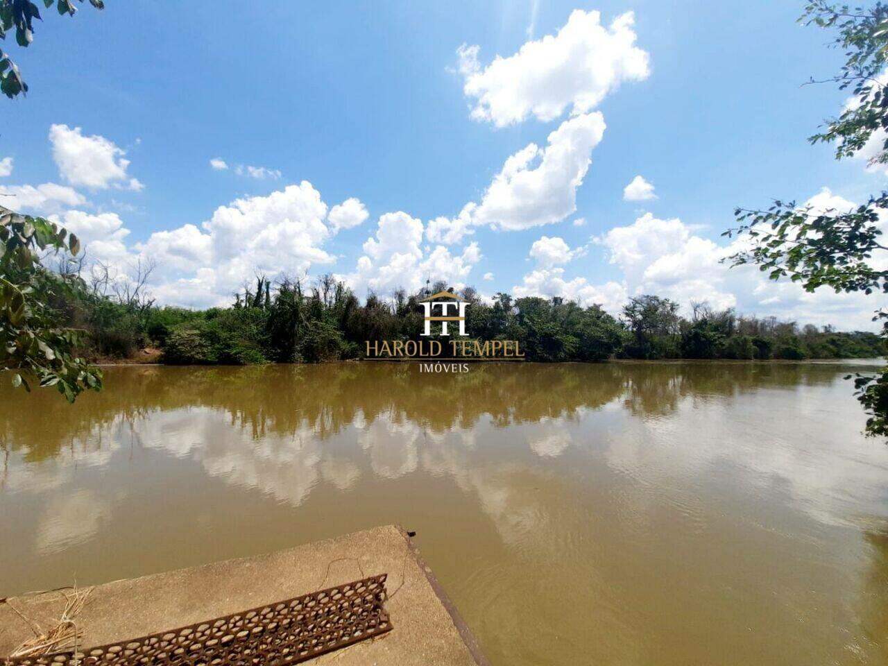 Rancho com 3 quartos, à venda por R$ 450.000 - Centro - Mococa/SP