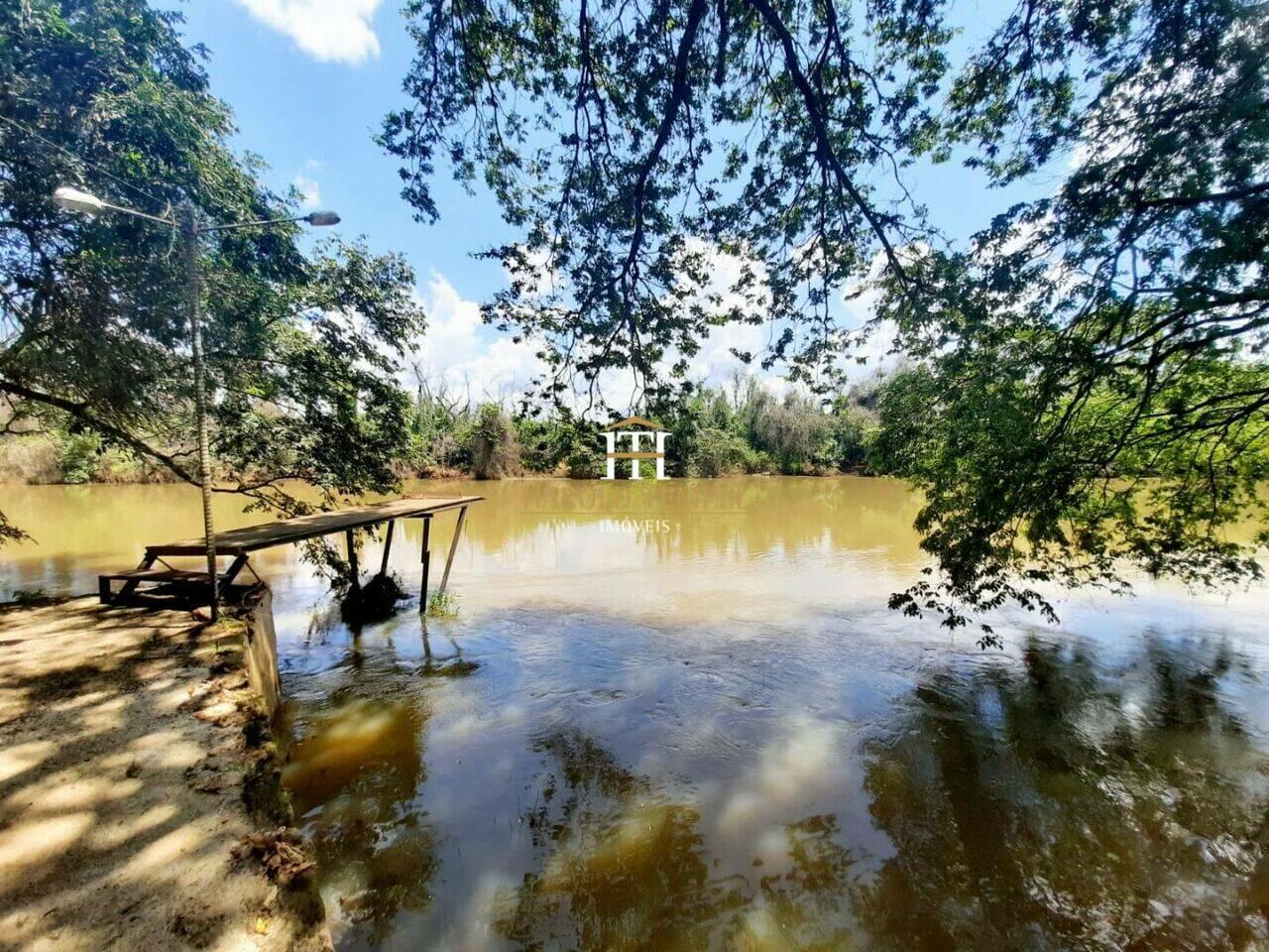 Rancho com 3 quartos, à venda por R$ 450.000 - Centro - Mococa/SP