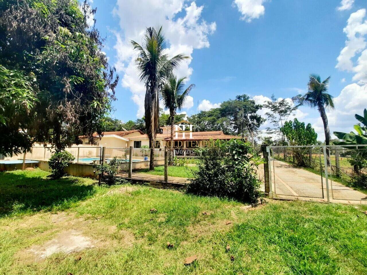 Rancho com 3 quartos, à venda por R$ 450.000 - Centro - Mococa/SP
