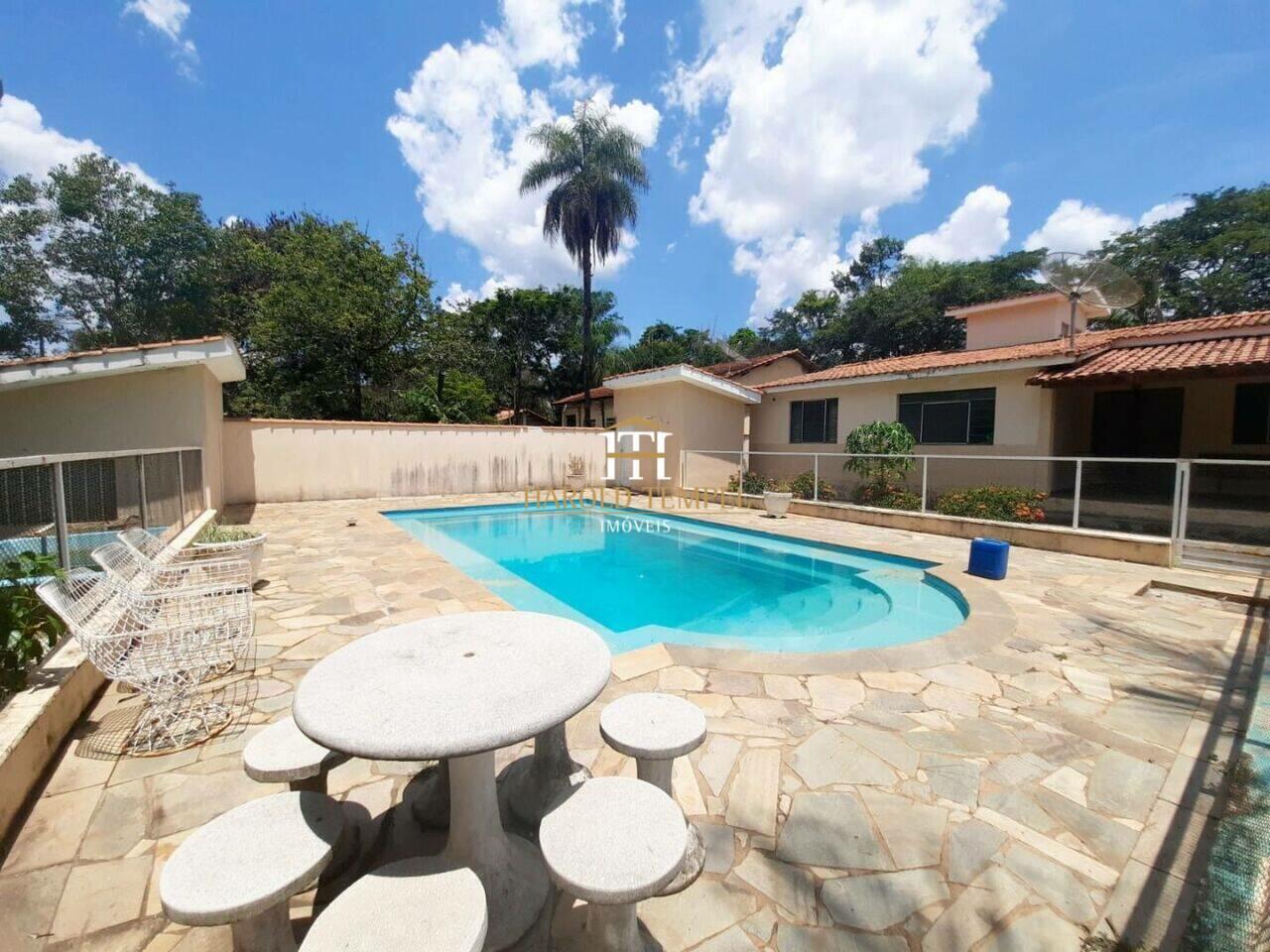 Rancho com 3 quartos, à venda por R$ 450.000 - Centro - Mococa/SP