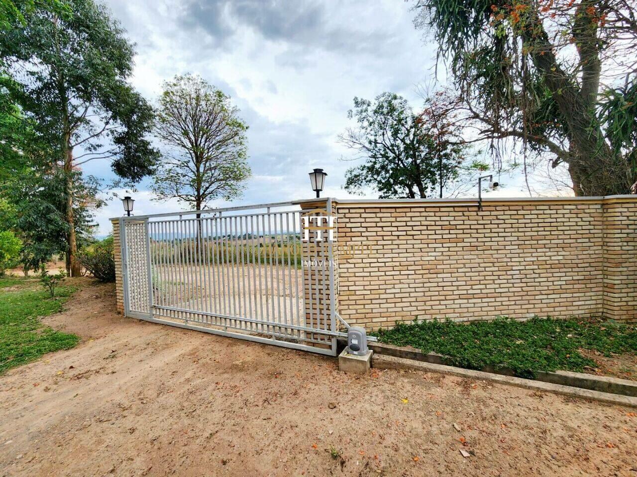 Sítio com 5 quartos, 72.600 m², à venda por R$ 1.000.000 - Centro - Mococa/SP