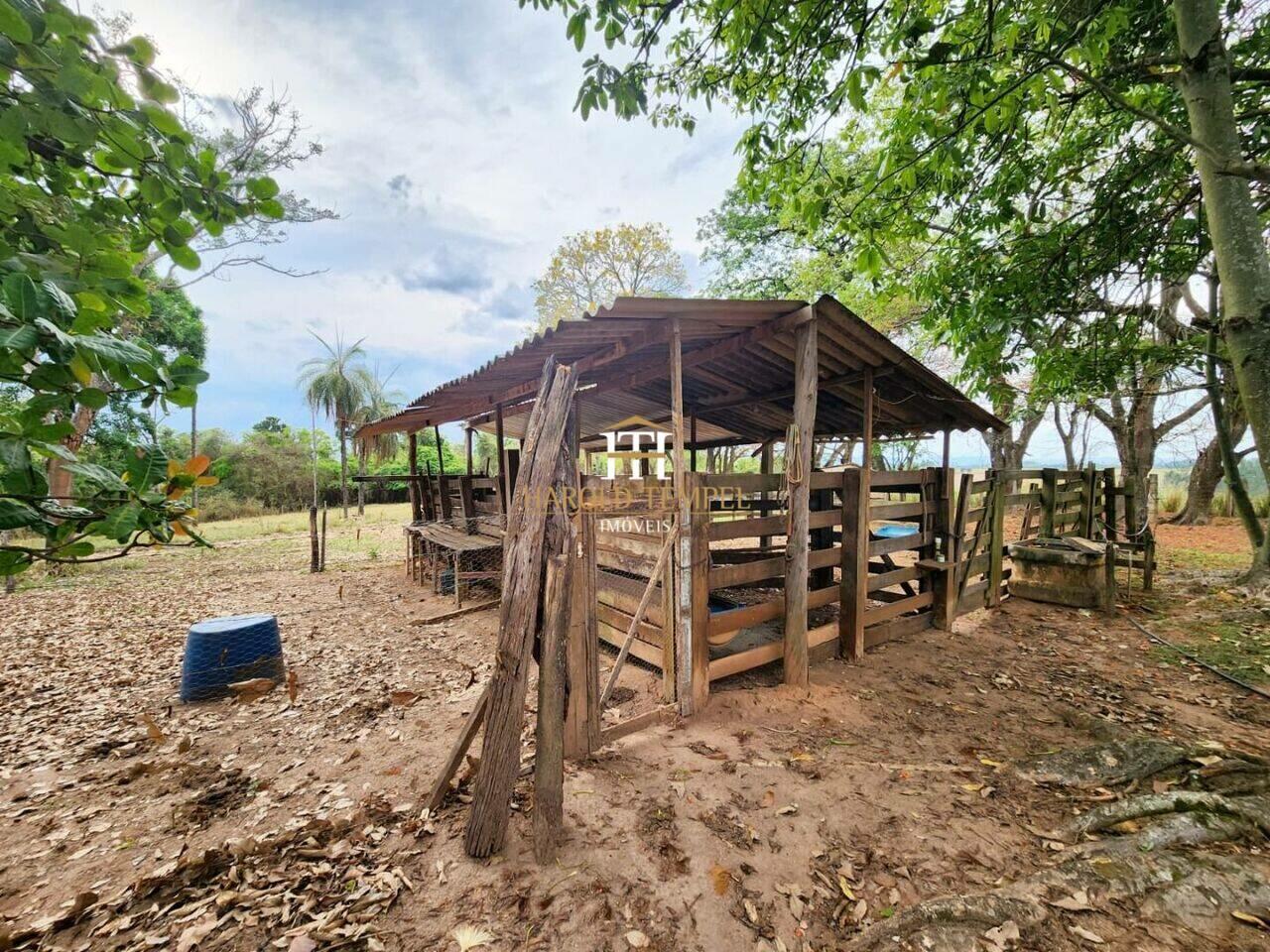 Sítio com 5 quartos, 72.600 m², à venda por R$ 1.000.000 - Centro - Mococa/SP