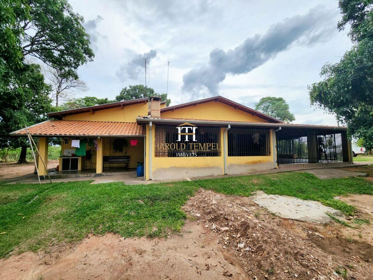 Sítio com 5 quartos, 72.600 m², à venda por R$ 1.000.000 - Centro - Mococa/SP