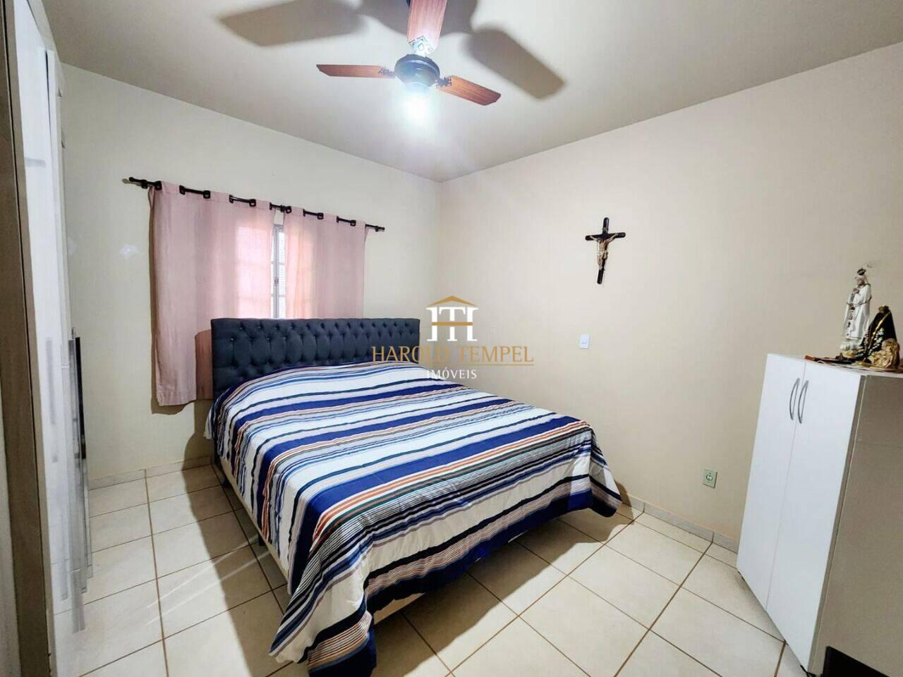 Sítio com 5 quartos, 72.600 m², à venda por R$ 1.000.000 - Centro - Mococa/SP